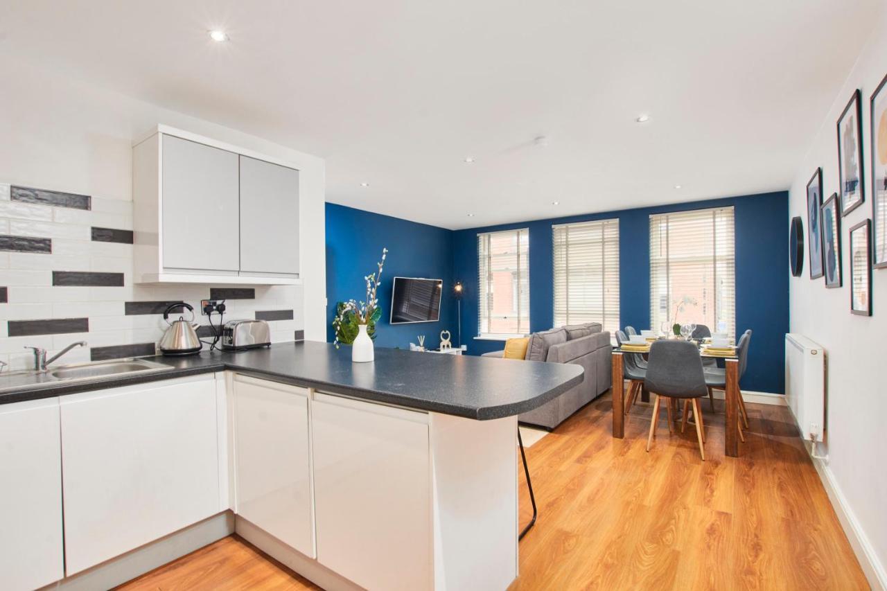 Stunning City Centre 3 Bed, 3 Bath - Sleeps 8! Apartment Лийдс Екстериор снимка