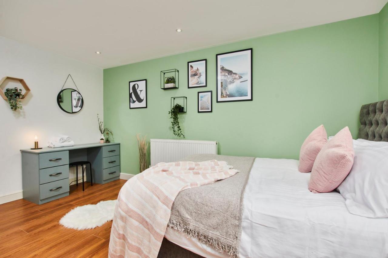 Stunning City Centre 3 Bed, 3 Bath - Sleeps 8! Apartment Лийдс Екстериор снимка